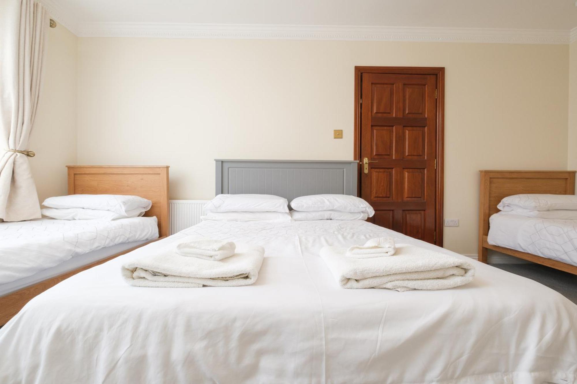 Four Seasons B&B Голуей Екстериор снимка